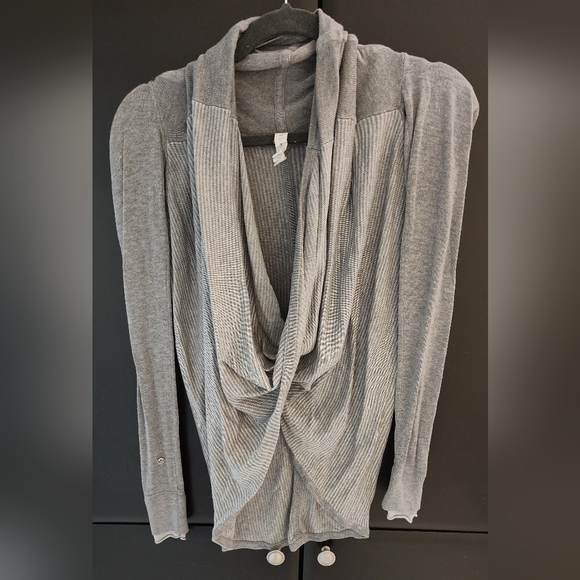 Lululemon Iconic Cahmere twist sweater - Picture 1 of 4